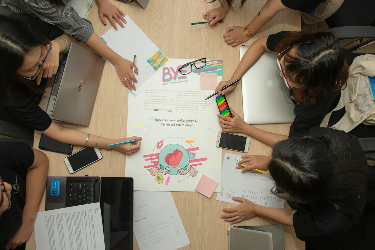 Aggiornamento formazione per dirigenti. La comunicazione persuasiva e tecniche di problem solving.